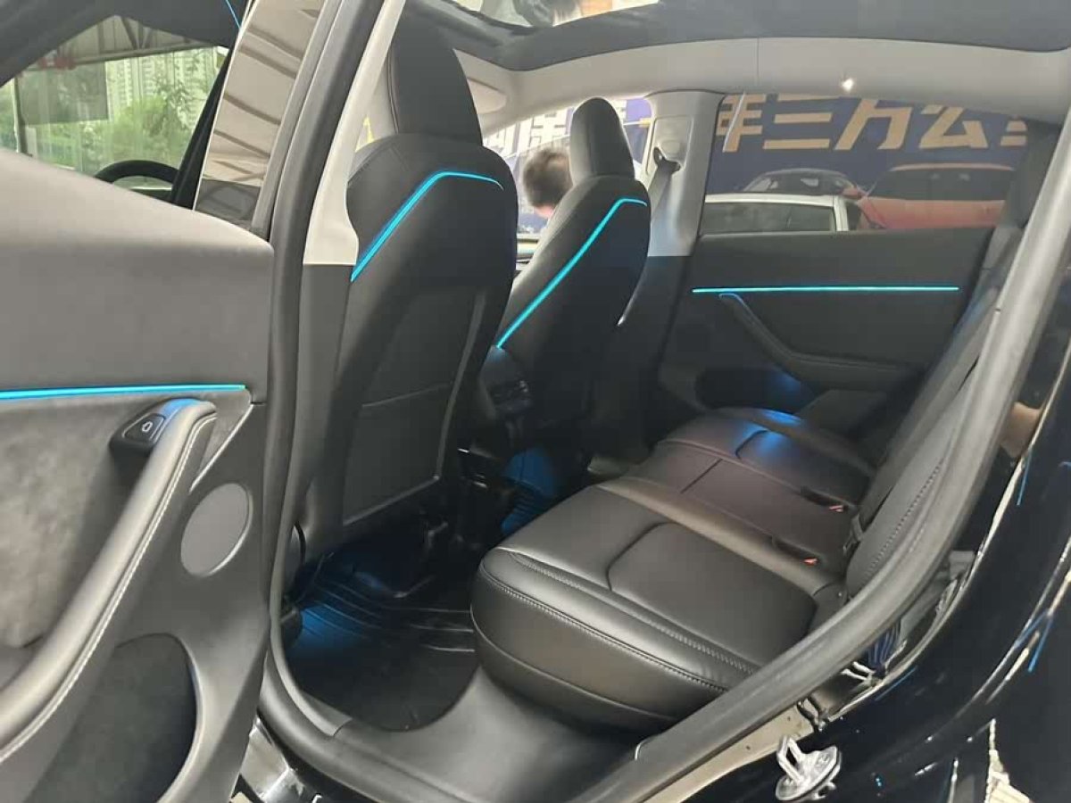 特斯拉 Model Y  2022款 改款 后輪驅(qū)動版圖片