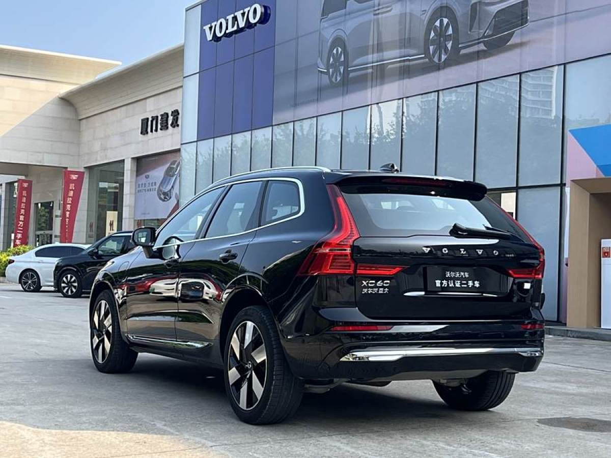 沃爾沃 XC60新能源  2024款 T8 插電混動(dòng) 長(zhǎng)續(xù)航四驅(qū)智雅豪華版圖片