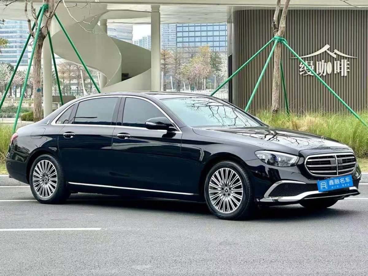 奔馳 奔馳E級  2022款 改款 E 300 L 運(yùn)動尊貴型圖片