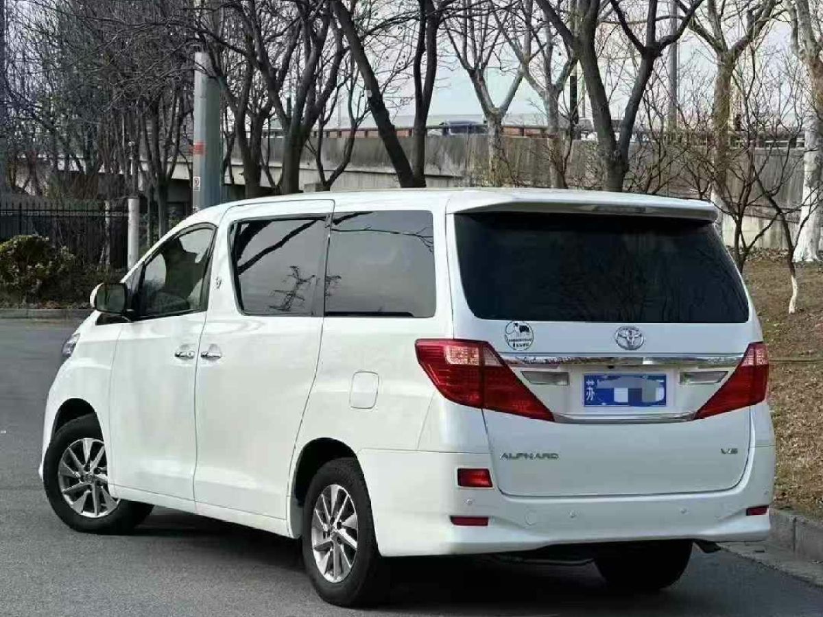 豐田 埃爾法  2014款 埃爾法 中東版圖片