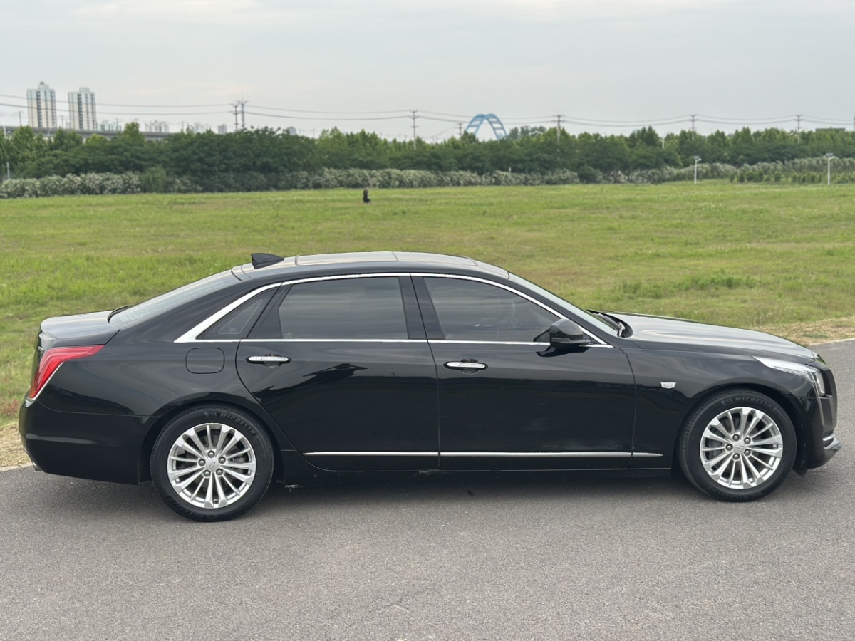 凱迪拉克 CT6  2016款 28T 豪華型圖片