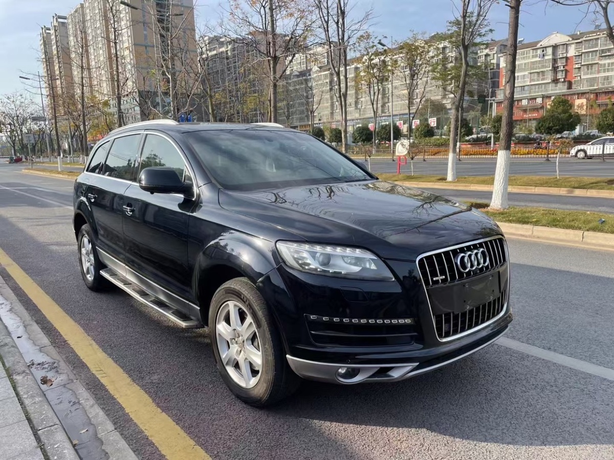 奧迪 奧迪Q7  2014款 35 TFSI 運(yùn)動(dòng)型圖片