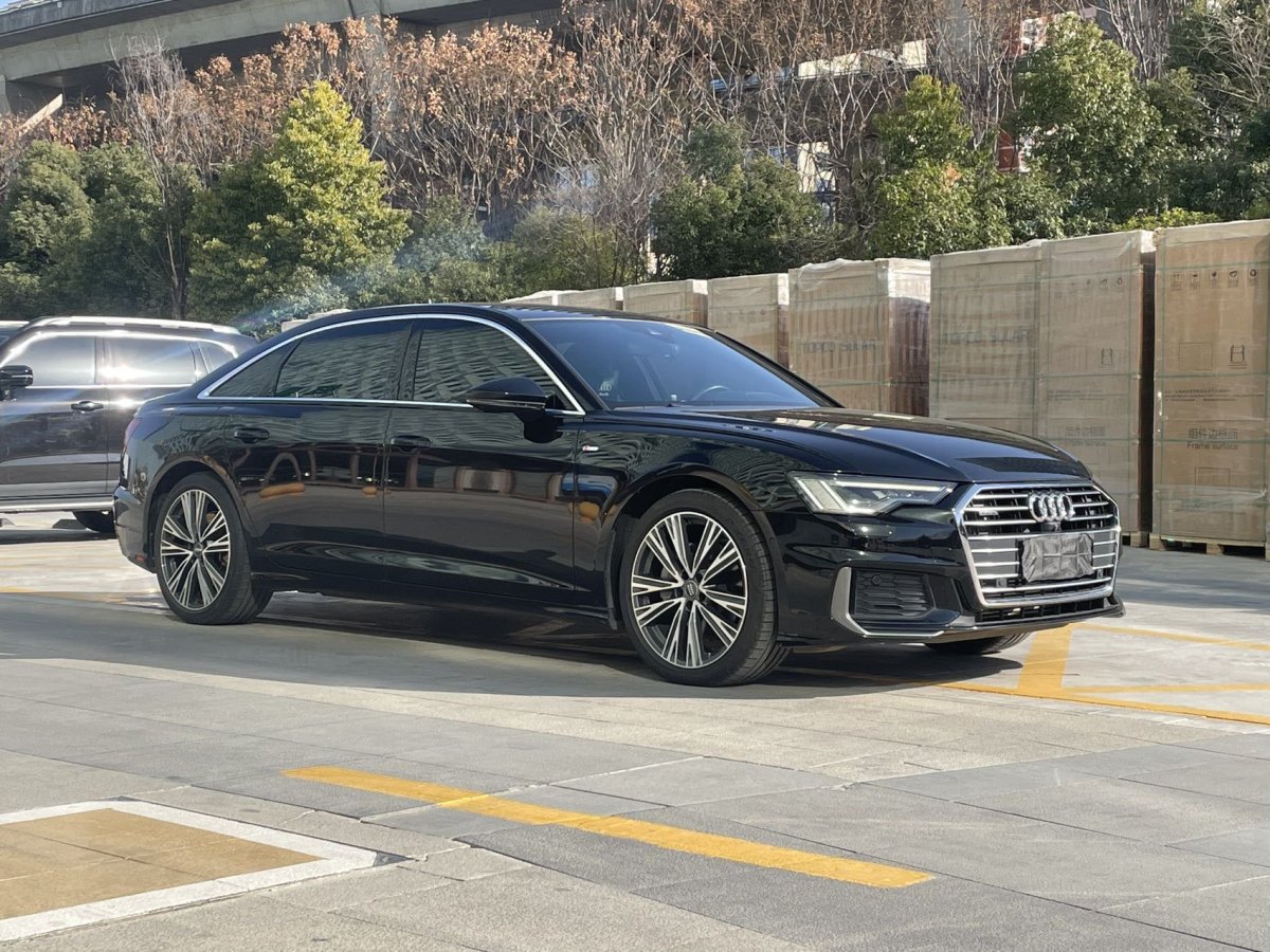 奧迪 奧迪A6L  2019款 45 TFSI quattro 臻選動(dòng)感型圖片