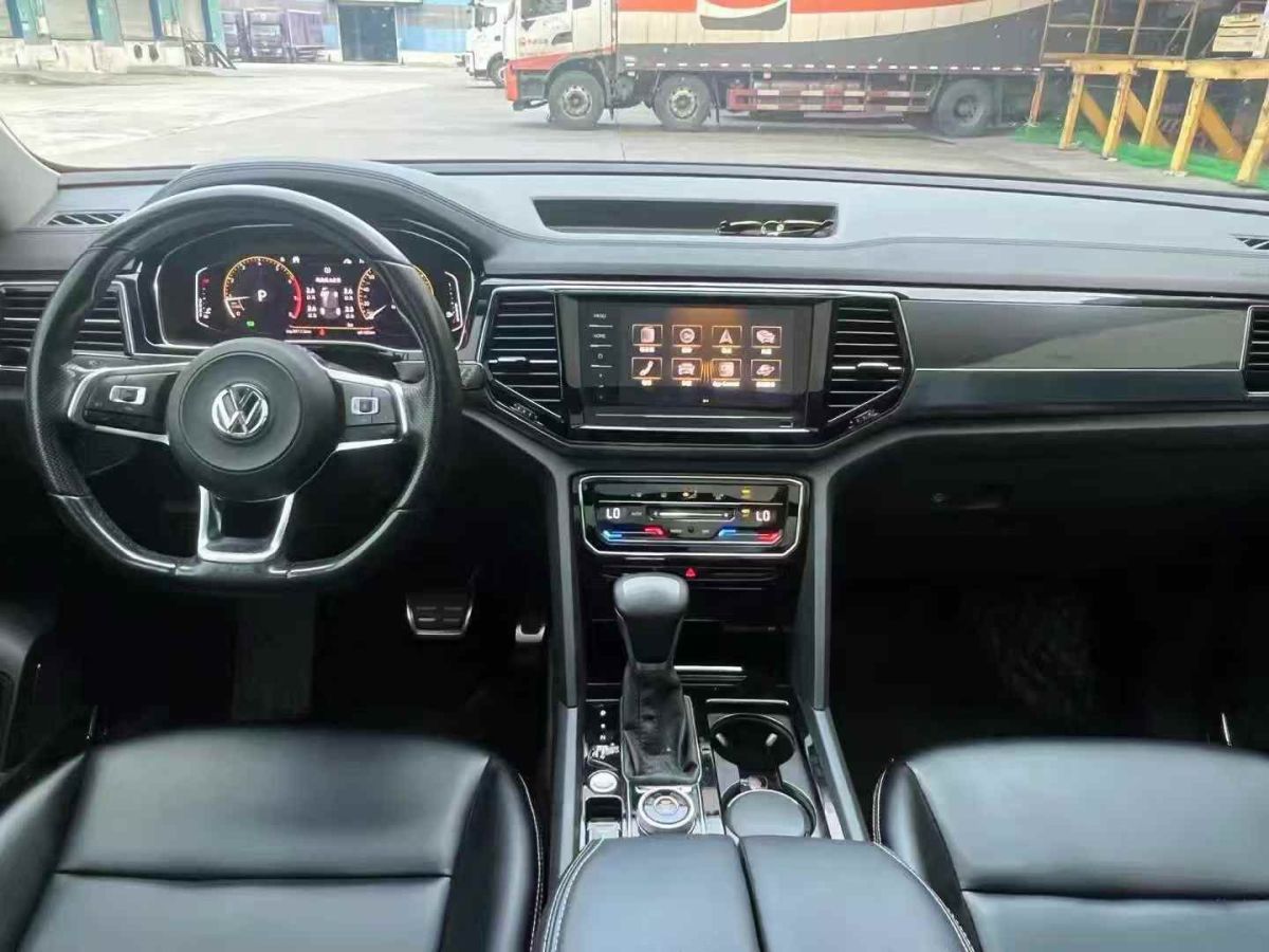 大眾 途昂  2020款 330TSI 兩驅(qū)豪華版圖片