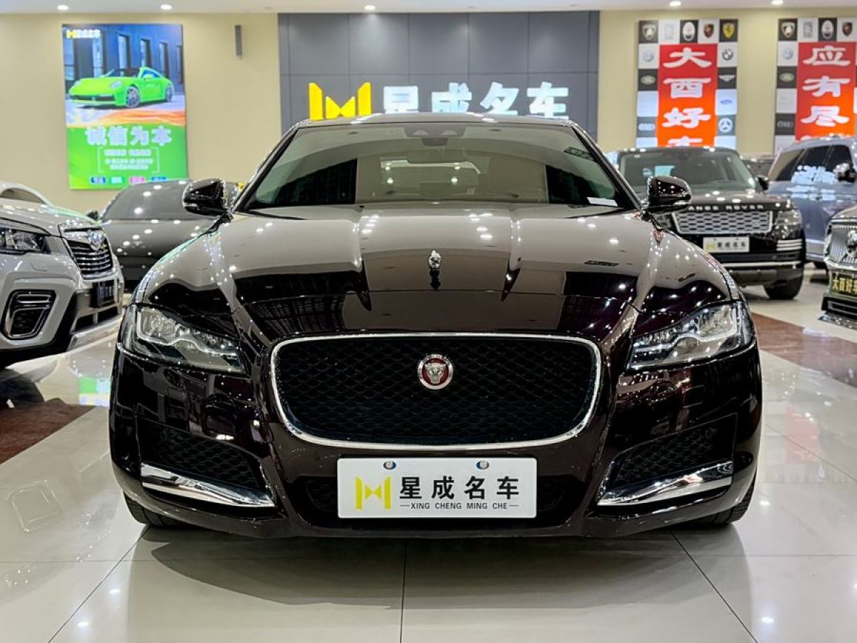 捷豹 XFL  2020款 XFL 2.0T P250 兩驅(qū)豪華版圖片