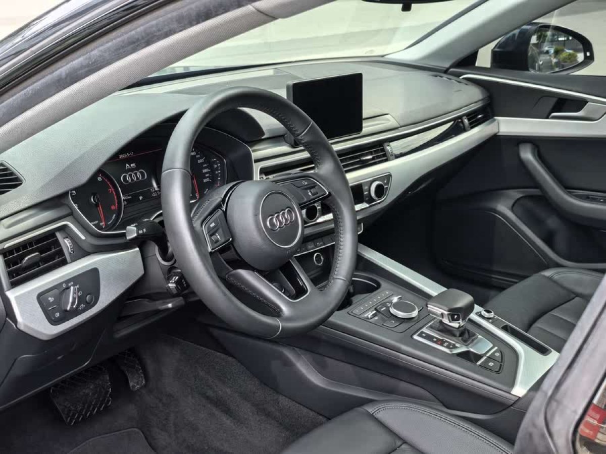 奧迪 奧迪A5  2019款 Sportback 40 TFSI 時(shí)尚型圖片