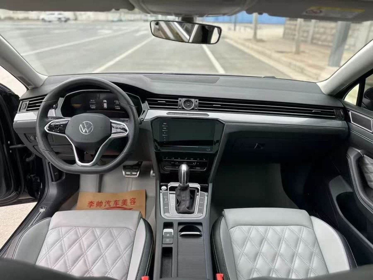 大眾 邁騰  2023款 200萬(wàn)輛紀(jì)念版 330TSI DSG豪華型圖片