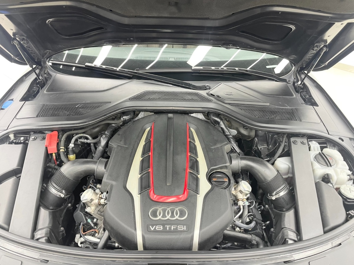 奧迪 奧迪S8  2013款 S8 4.0TFSI quattro圖片