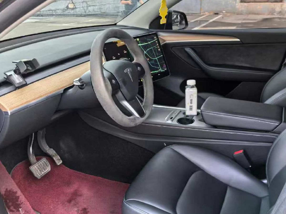 特斯拉 Model Y  2022款 Performance高性能全輪驅(qū)動(dòng)版圖片