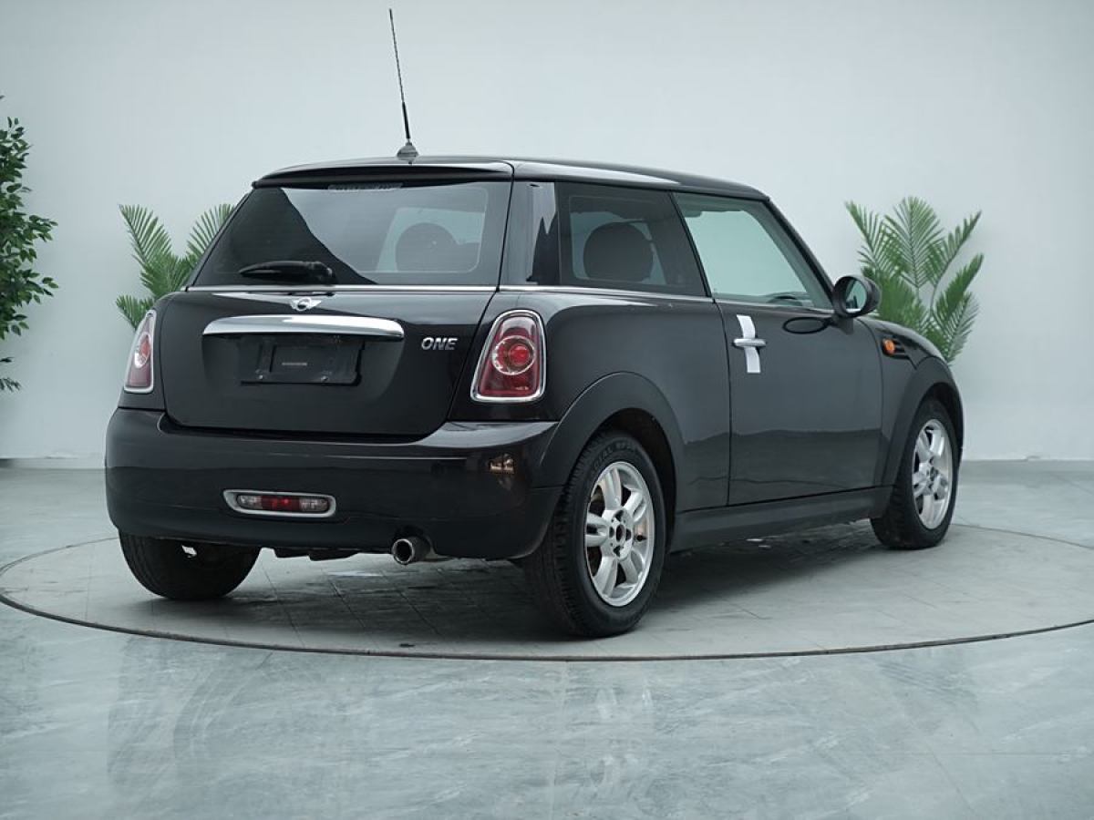 MINI MINI  2013款 1.6L ONE 限量第一款圖片