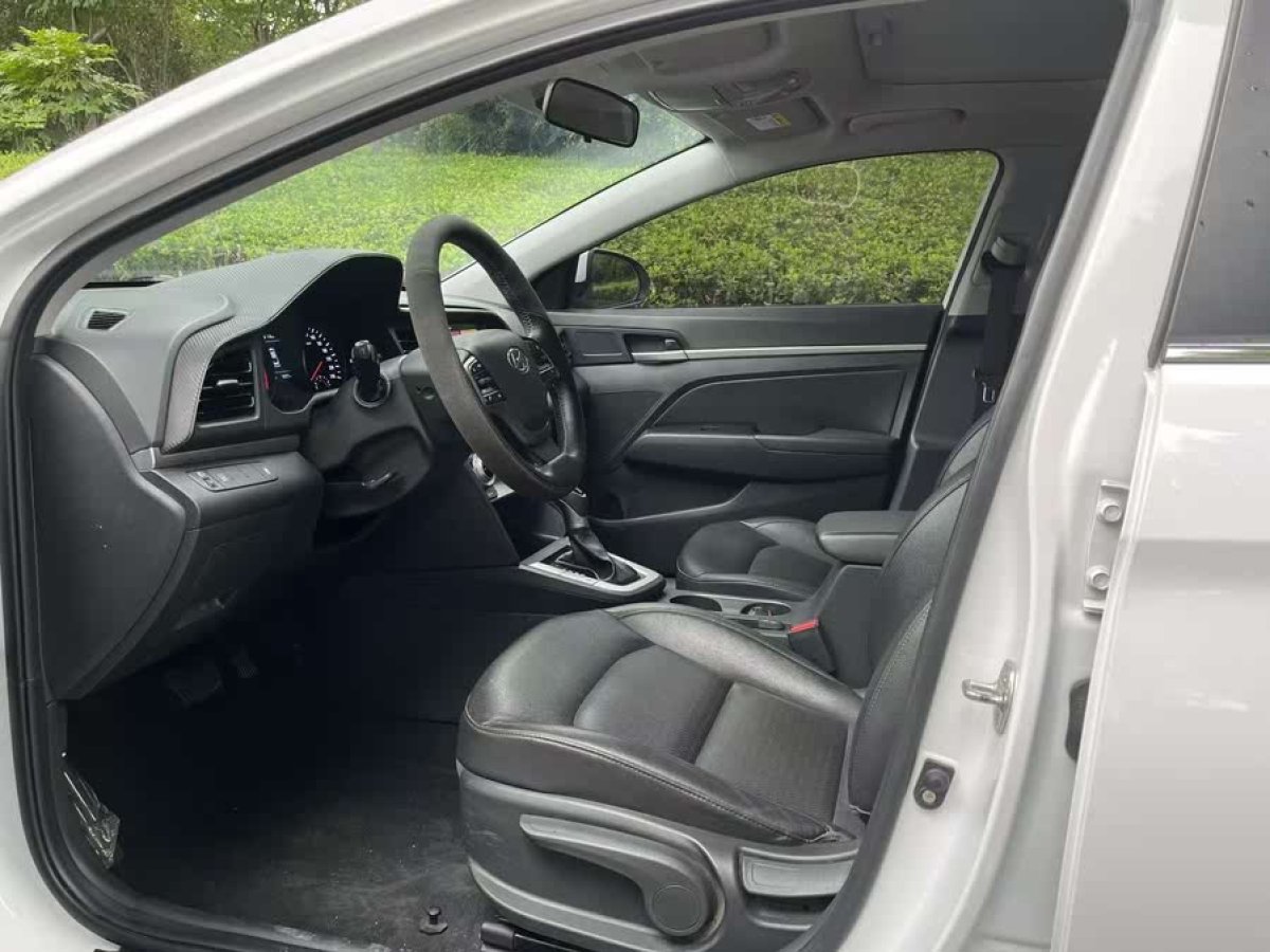 現(xiàn)代 領(lǐng)動(dòng)  2019款 1.5L CVT智炫?精英型圖片
