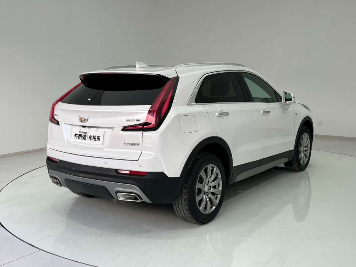 凱迪拉克 XT4  2018款 28T 兩驅(qū)領(lǐng)先型圖片