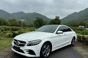 奔馳C級(jí) 奔馳 C 300 L 運(yùn)動(dòng)版