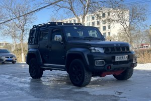 BJ40 北京 2.0D 自動(dòng)四驅(qū)刀鋒英雄版?zhèn)b客型（前后電控鎖）