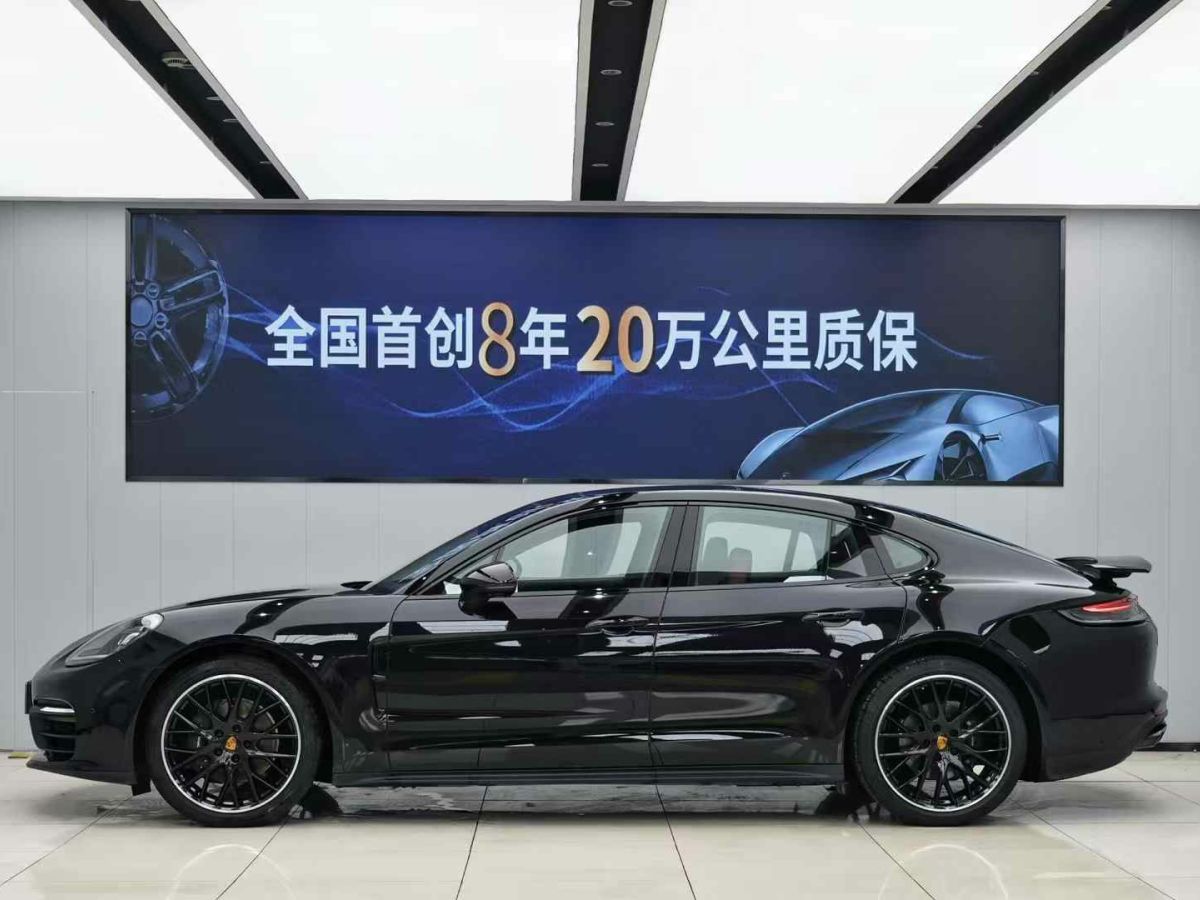 保時(shí)捷 911  2024款 Turbo 3.7T 50周年紀(jì)念版圖片