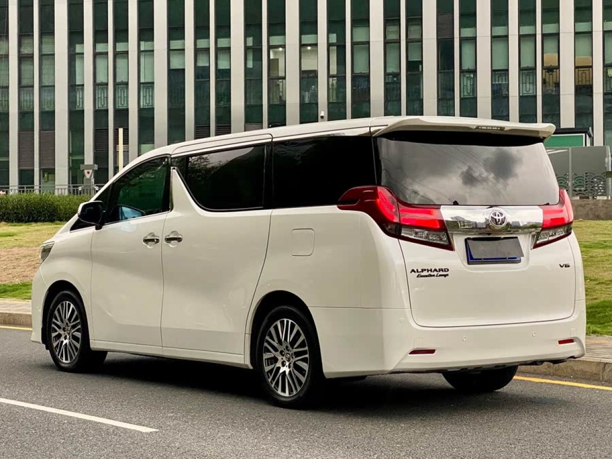 豐田 埃爾法  2015款 3.5L 尊貴版圖片