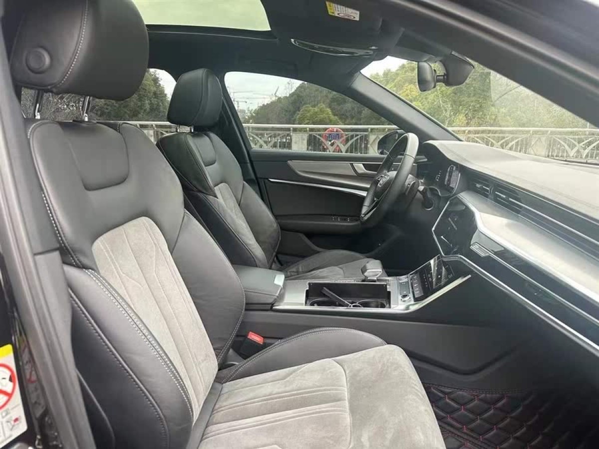 奧迪 奧迪A6L  2019款 40 TFSI 豪華動(dòng)感型圖片