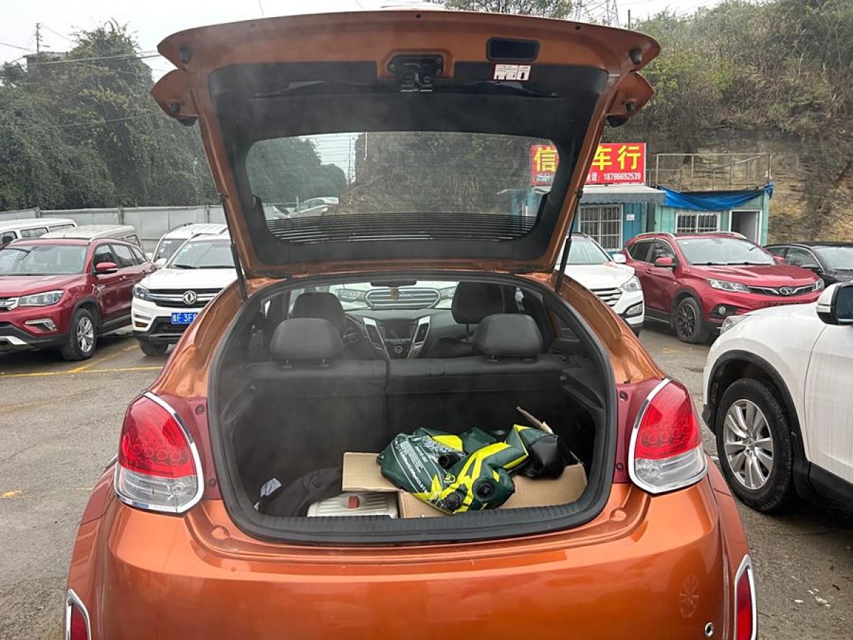 現(xiàn)代 Veloster飛思  2011款 1.6L 自動旗艦版圖片