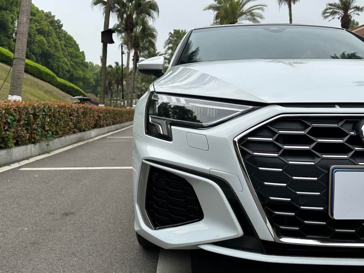 奧迪 奧迪A3  2024款 A3L Limousine 35 TFSI 時(shí)尚運(yùn)動(dòng)型圖片