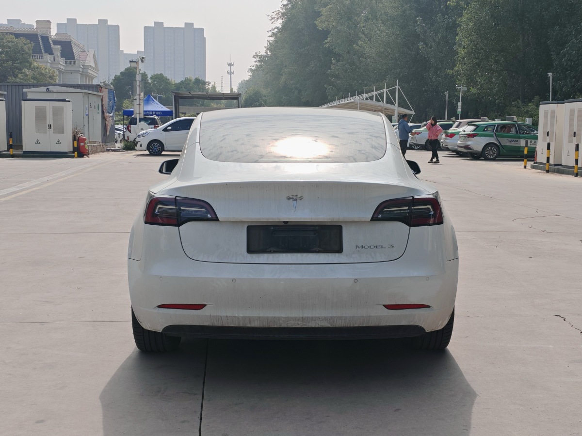 2020年9月特斯拉 Model 3  2019款 標(biāo)準(zhǔn)續(xù)航后驅(qū)升級版