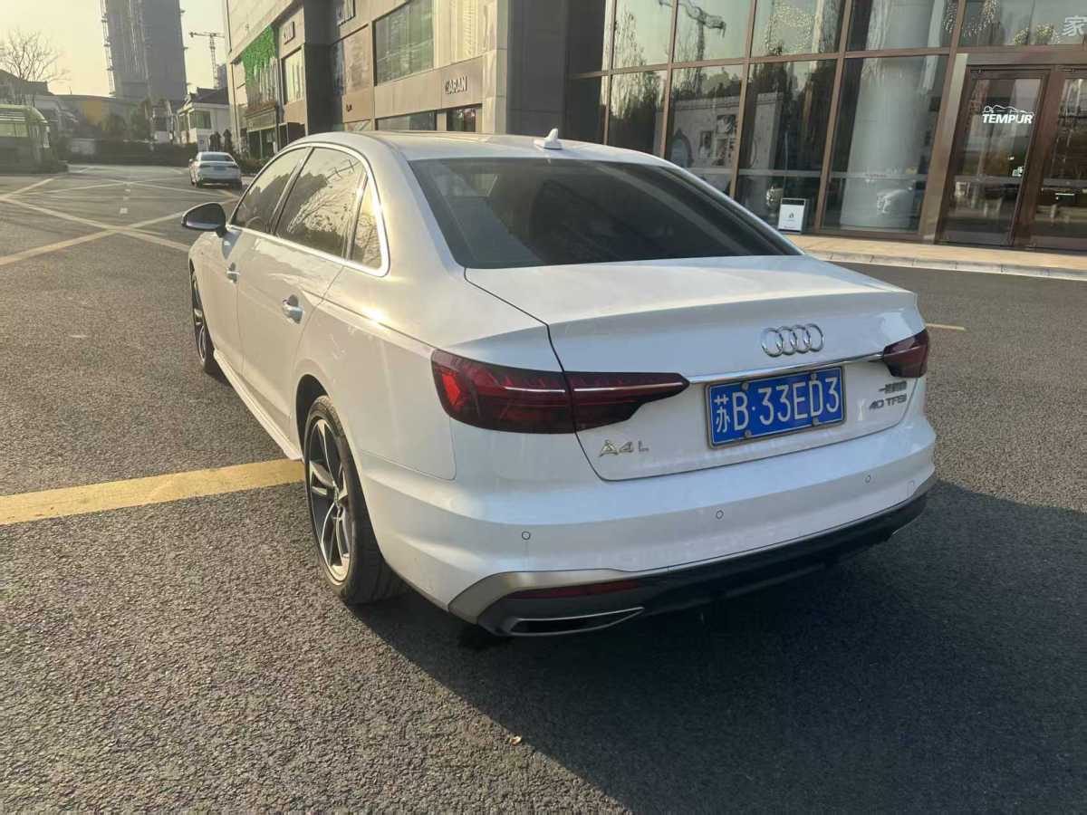 奧迪 奧迪A4L  2023款 40 TFSI 時(shí)尚動感型圖片