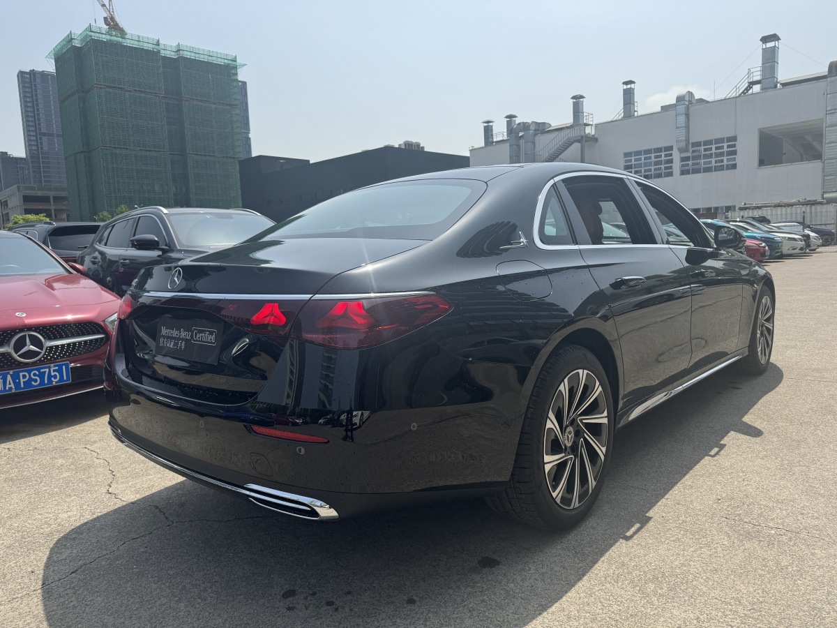 奔馳 奔馳E級(jí)  2025款 改款 E 300 L 豪華型圖片