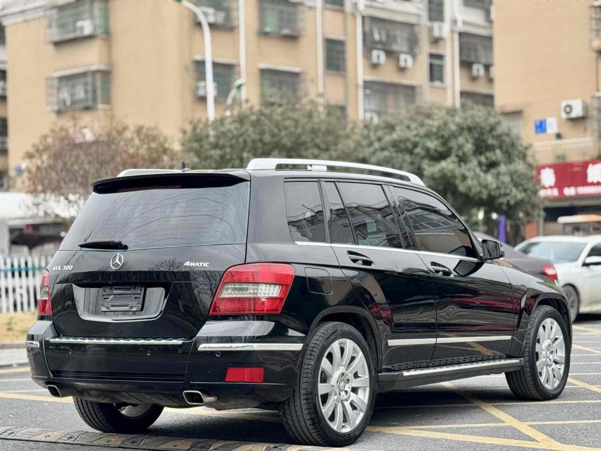 2012年2月奔馳 奔馳GLK級(jí)  2011款 GLK 300 4MATIC 豪華型