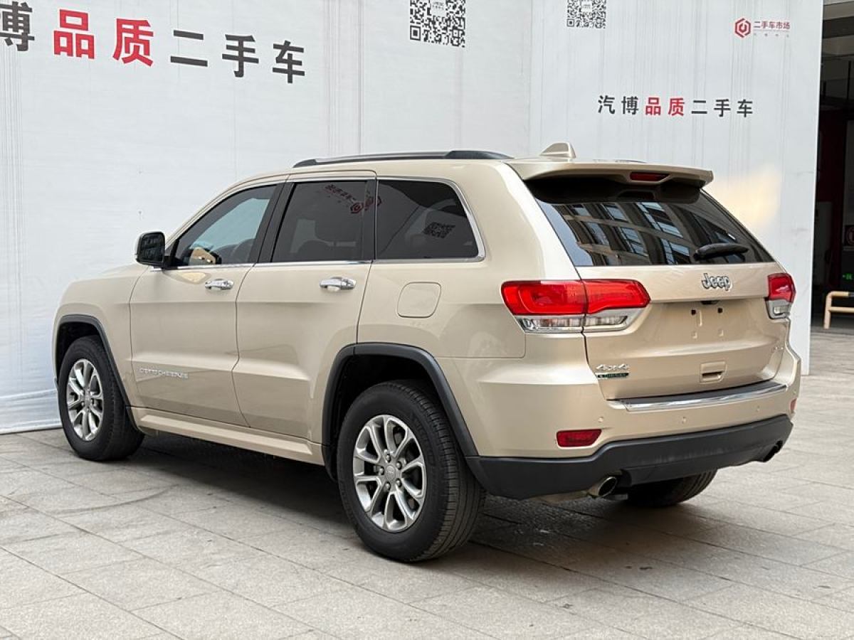 Jeep 大切諾基  2015款 3.0TD 柴油 舒享導(dǎo)航版圖片