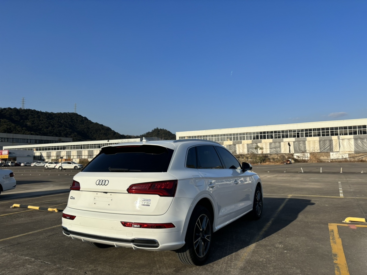 奧迪 奧迪Q5L  2020款 改款 40 TFSI 榮享進(jìn)取型圖片