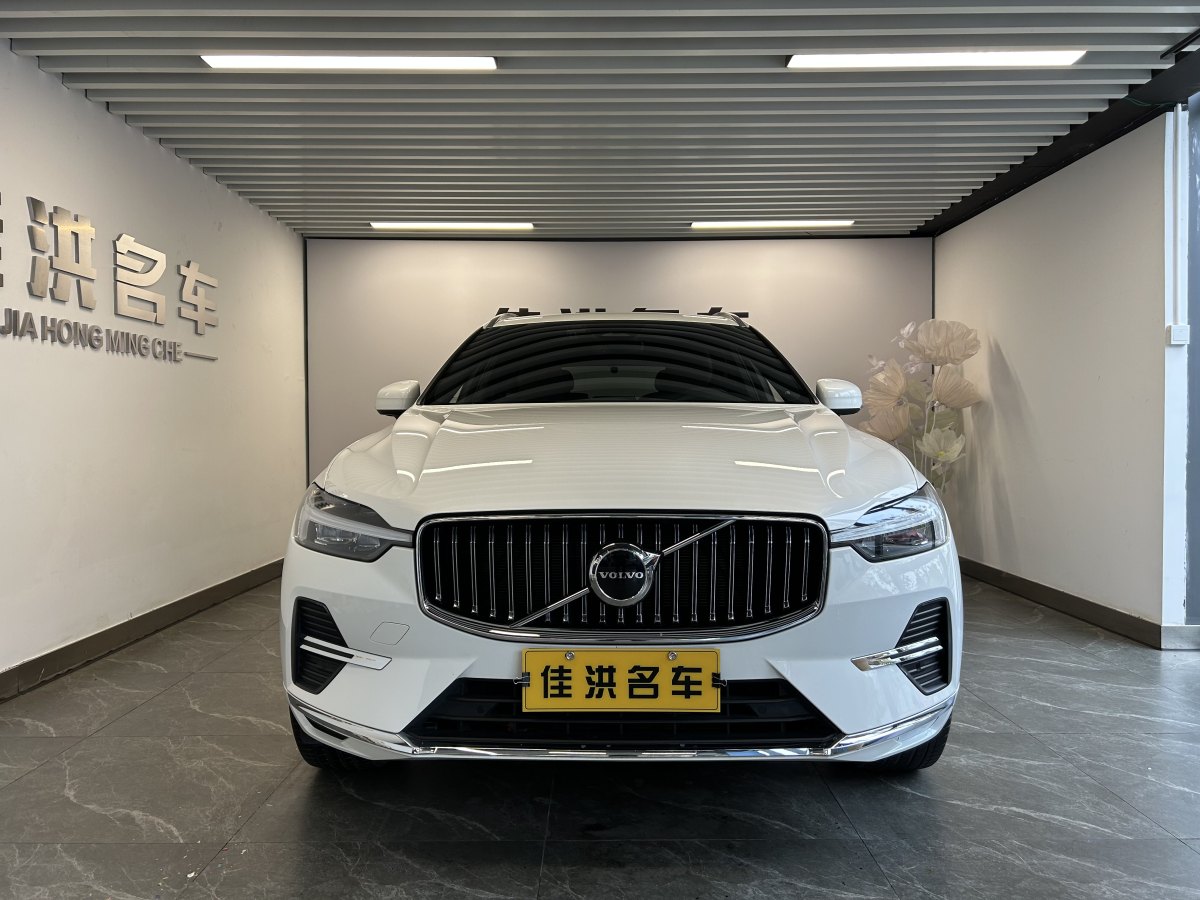 沃爾沃 XC60  2023款 B5 四驅(qū)智遠(yuǎn)豪華版圖片