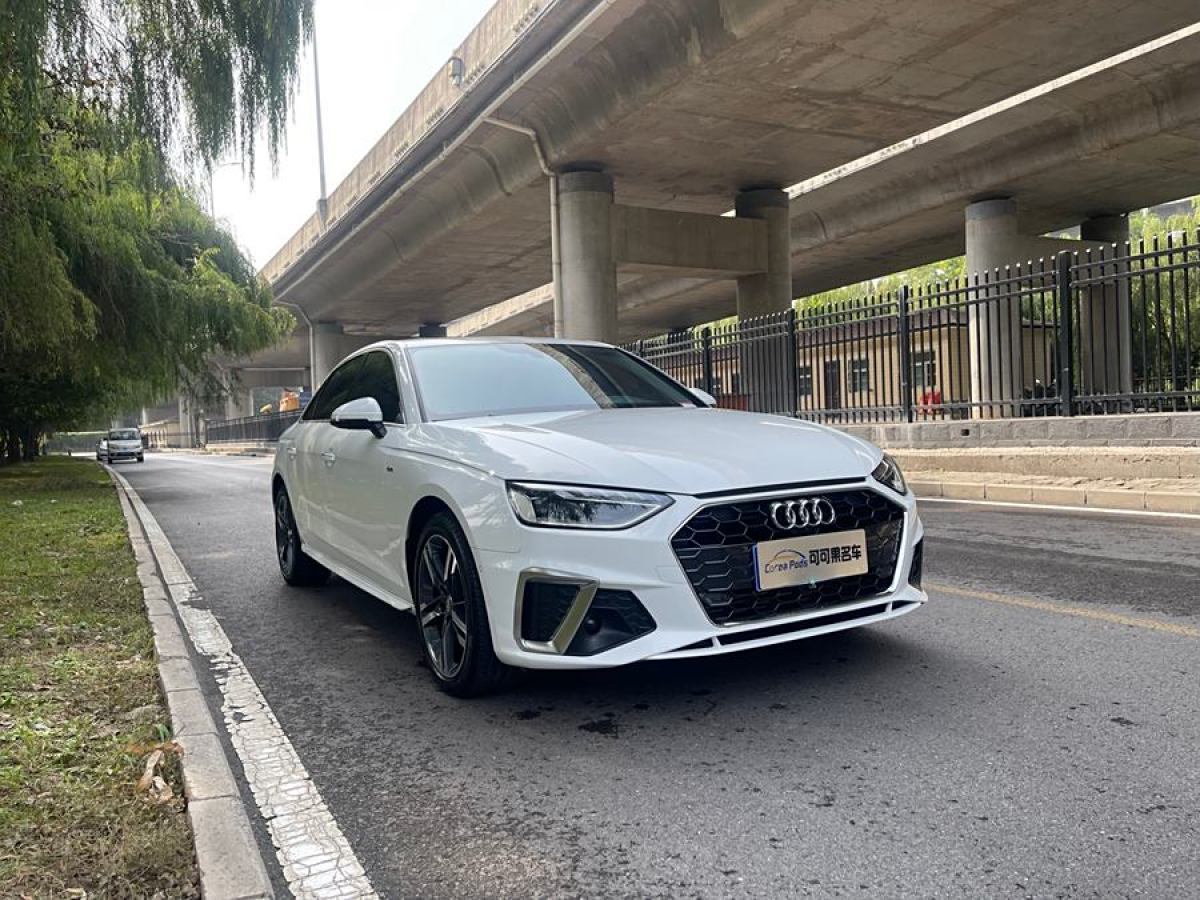 奧迪 奧迪A4L  2022款 40 TFSI 豪華動(dòng)感型圖片