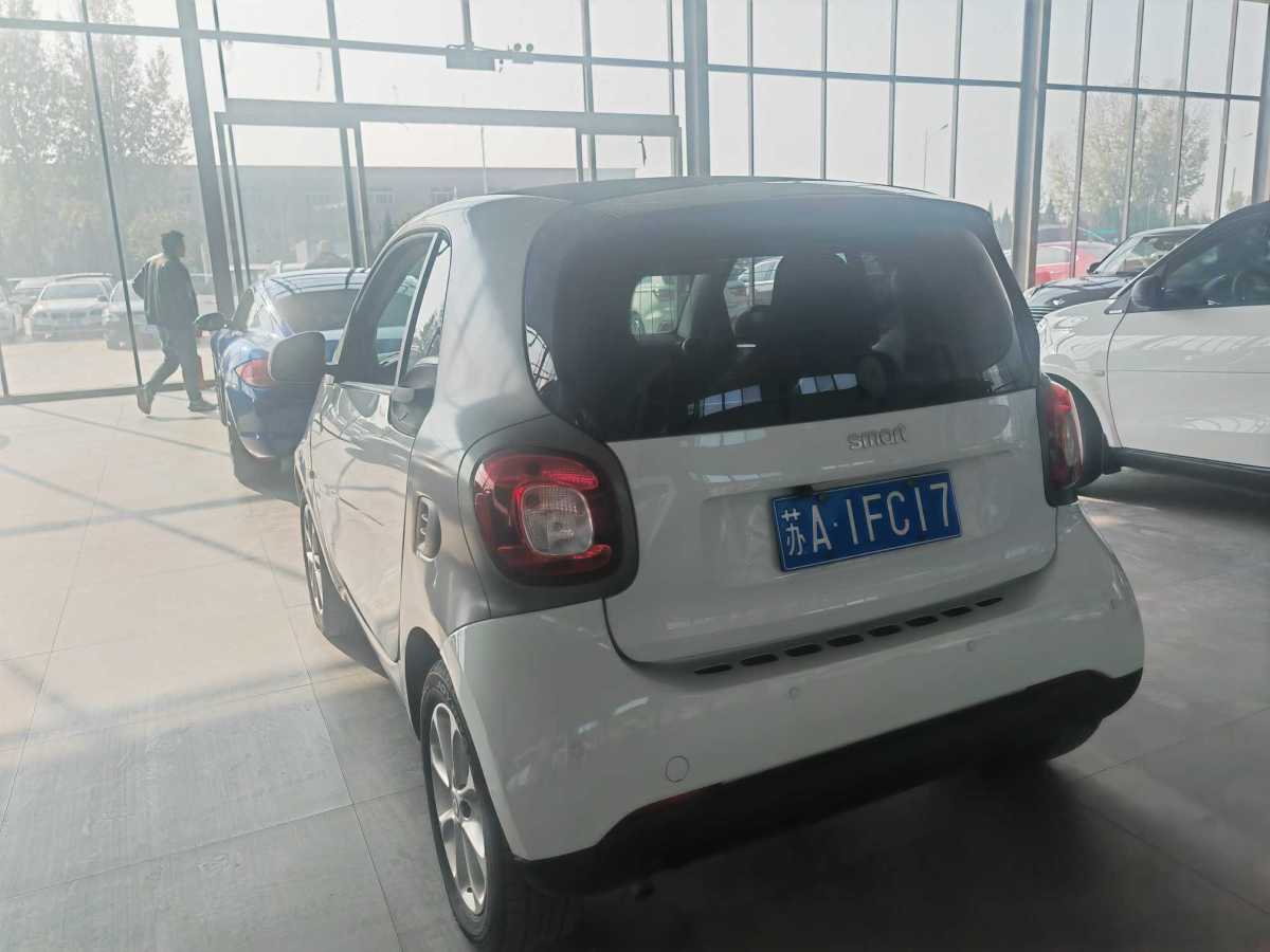 smart forfour  2018款 1.0L 52千瓦靈動(dòng)版圖片