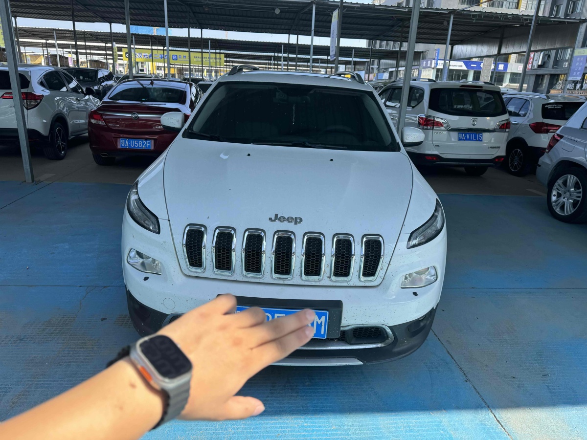 Jeep 自由光  2015款 2.4L 精英版圖片