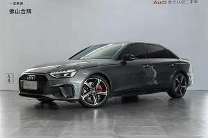 奥迪A4L 奥迪 45 TFSI quattro 臻选动感型