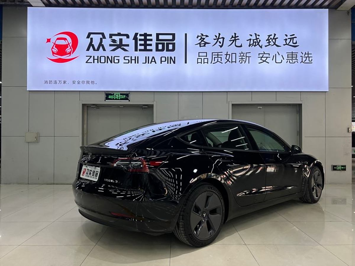 特斯拉 Model 3  2021款 改款 標(biāo)準(zhǔn)續(xù)航后驅(qū)升級(jí)版圖片