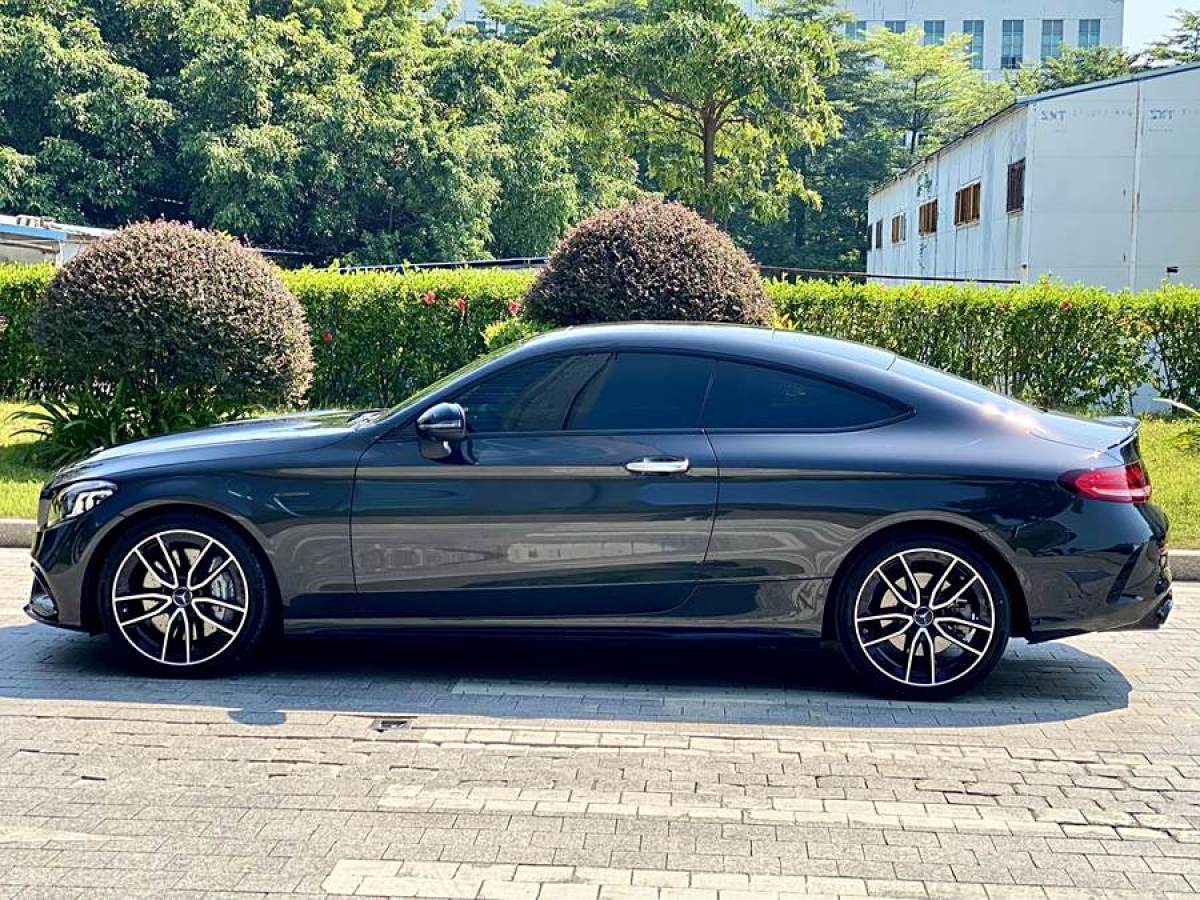 2022年12月奔馳 奔馳C級(jí)AMG  2023款 AMG C 43 4MATIC 轎跑車(chē)