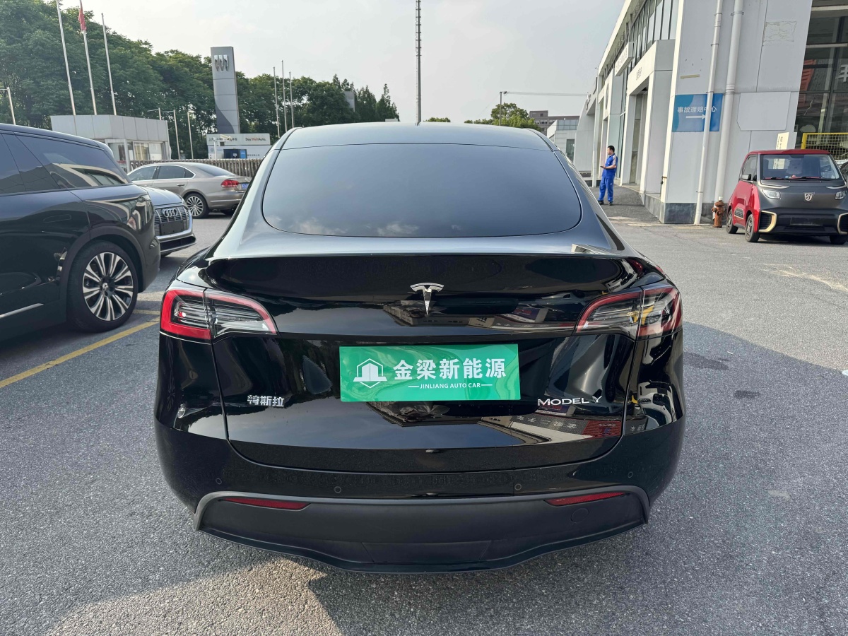 特斯拉 Model Y  2022款 改款 后輪驅(qū)動(dòng)版圖片