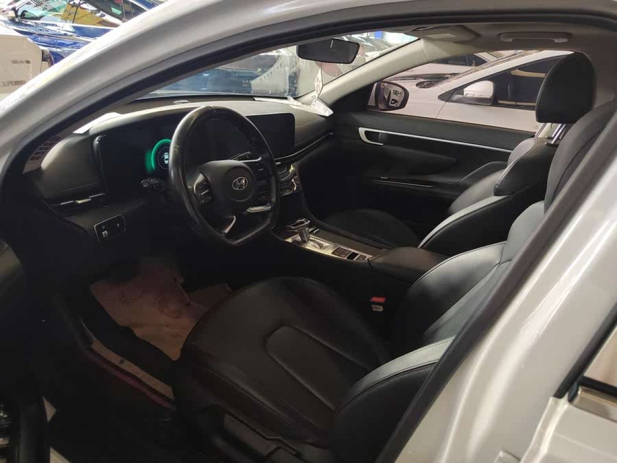 現(xiàn)代 名圖  2021款 1.8L CVT精英版GLX圖片