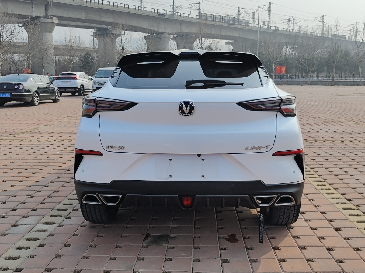 2021年4月長(zhǎng)安 UNI-T  2020款 1.5T 旗艦型