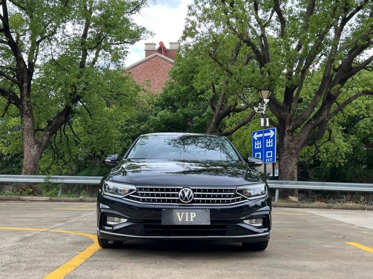 大眾 邁騰  2023款 200萬輛紀(jì)念版 330TSI DSG豪華型圖片
