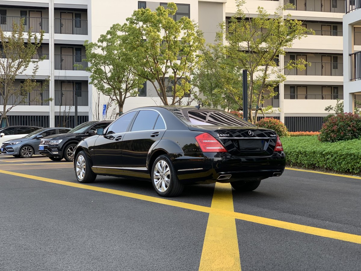 2011年6月奔馳 奔馳S級  2011款 S 500 L CGI 4MATIC