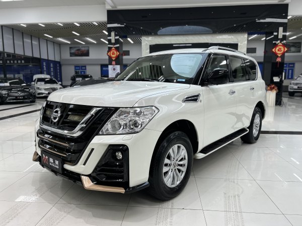 日产 途乐  2018款 4.0L 铂金型