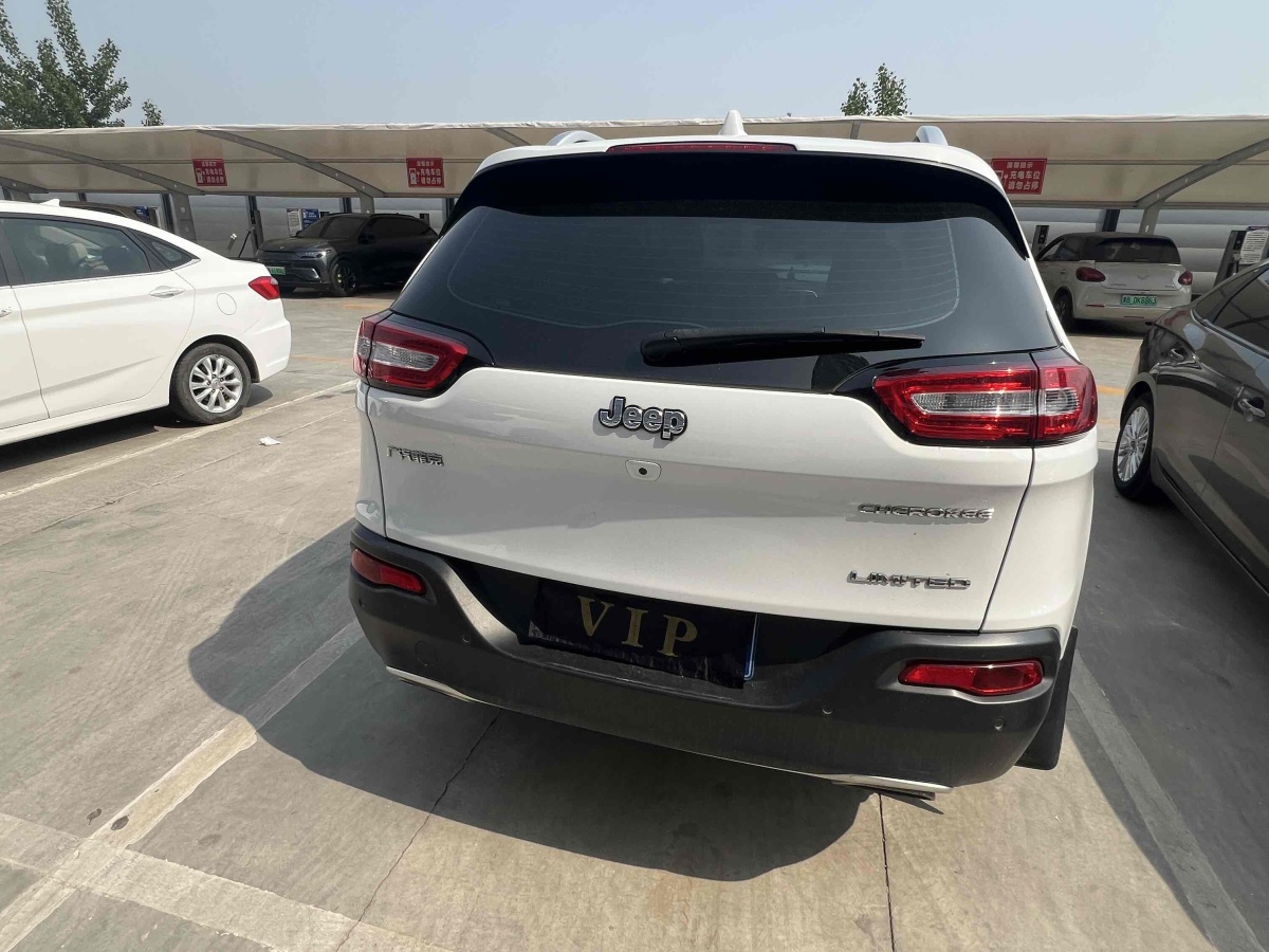 Jeep 自由光  2017款 2.4L 領先智能版圖片
