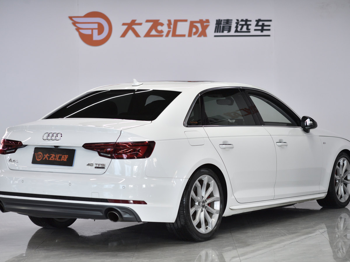 奧迪 奧迪A4L  2018款 30周年年型 45 TFSI quattro 個性運動版圖片