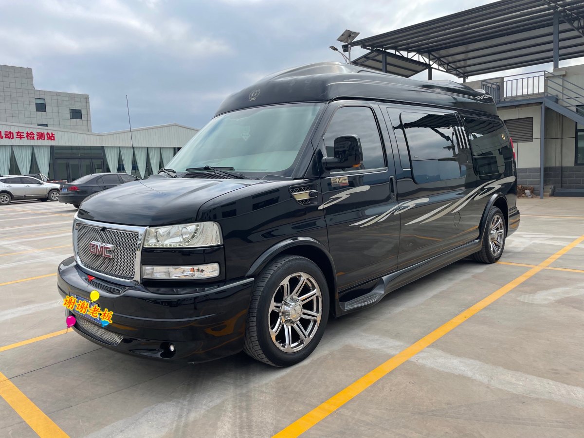 2012年6月GMC SAVANA  2012款 6.0L 領(lǐng)袖級經(jīng)典版