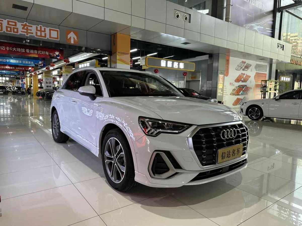 奧迪 奧迪Q3  2021款 40 TFSI 時(shí)尚動(dòng)感型圖片