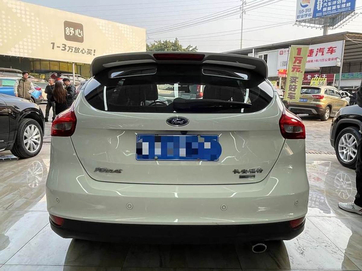 福特 ?？怂? 2018款 兩廂經(jīng)典 EcoBoost 180 自動(dòng)精英型圖片