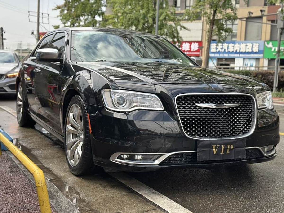 克萊斯勒 300C  2014款 3.0L 卓越版圖片