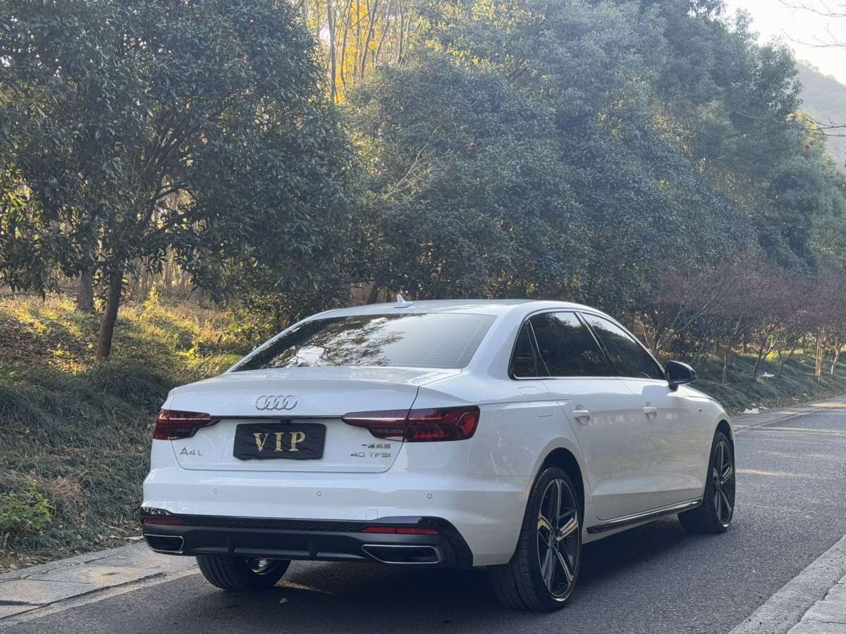 奧迪 奧迪A4L  2024款 40 TFSI 豪華動感型圖片