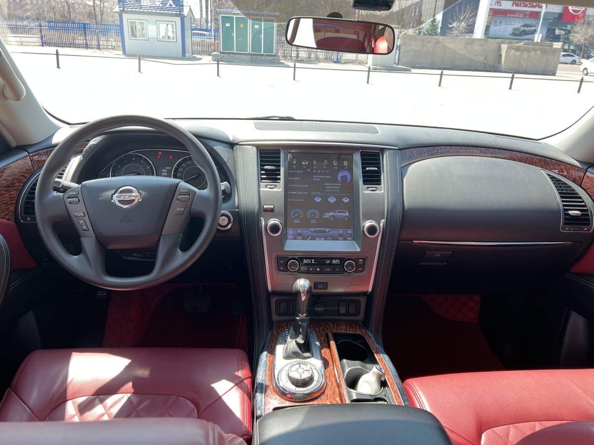 日產(chǎn) 途樂  2018款 4.0L 領(lǐng)英型圖片